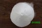 O solvente do álcool cobre o pó branco da resina acrílica do polímero/resina plástica do polímero